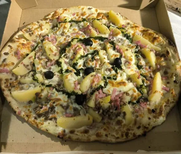 Kiosque à pizza à Saint-Astier